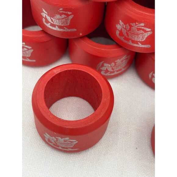 12 Vintage Red Wood Napkin Rings Silver Sleigh Christmas - Picture 4 of 4